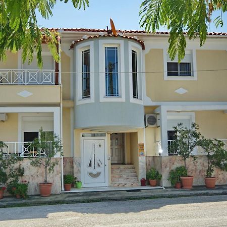 Athanasia Studios باتيتيري المظهر الخارجي الصورة